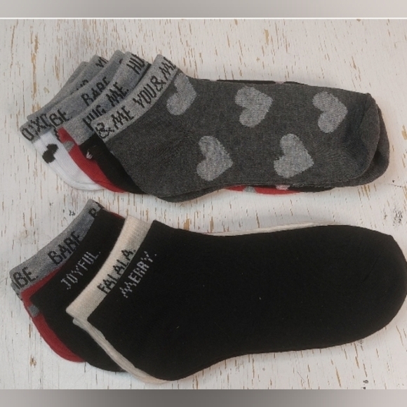 Rae Dunn Ankle Socks 8 Pairs Included Fun Summer Athleisure Boho Streetwear Boho - Picture 1 of 10